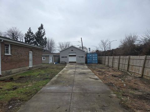 Tiny photo for 12622 S Marquette Avenue, Chicago, IL 60633 (MLS # 12550994)