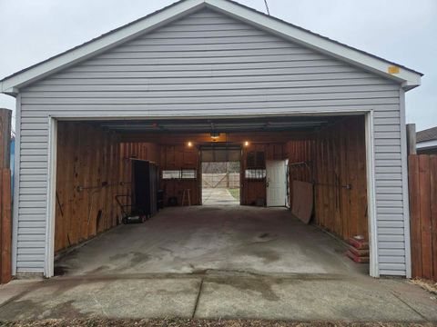 Tiny photo for 12622 S Marquette Avenue, Chicago, IL 60633 (MLS # 12550994)