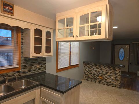 Tiny photo for 12622 S Marquette Avenue, Chicago, IL 60633 (MLS # 12550994)