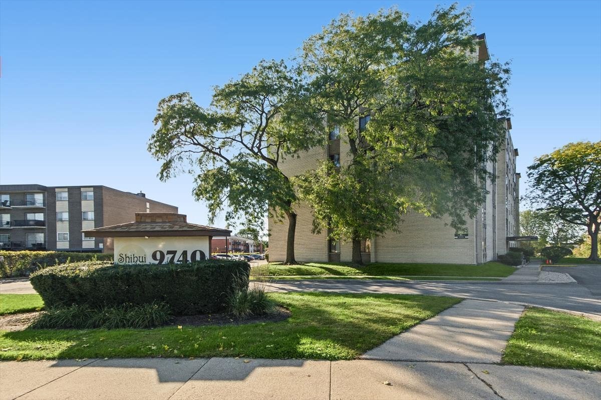 9740 S Pulaski Road 110