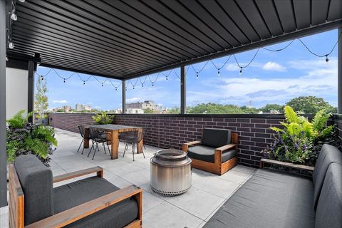 Tiny photo for 2617 N Seminary Avenue #3S, Chicago, IL 60614 (MLS # 12458943)