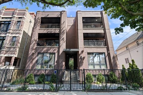 Photo of 2617 N Seminary Avenue #3S, Chicago, IL 60614 (MLS # 12458943)