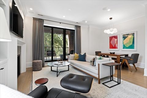 Tiny photo for 2617 N Seminary Avenue #3S, Chicago, IL 60614 (MLS # 12458943)