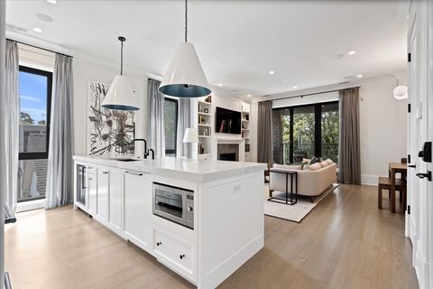 Tiny photo for 2617 N Seminary Avenue #3S, Chicago, IL 60614 (MLS # 12458943)