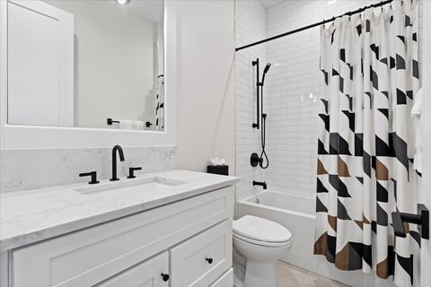 Tiny photo for 2617 N Seminary Avenue #3S, Chicago, IL 60614 (MLS # 12458943)