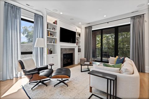 Tiny photo for 2617 N Seminary Avenue #3S, Chicago, IL 60614 (MLS # 12458943)