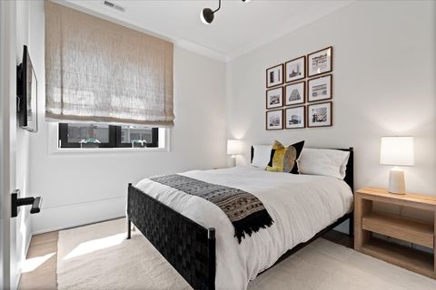 Tiny photo for 2617 N Seminary Avenue #3S, Chicago, IL 60614 (MLS # 12458943)