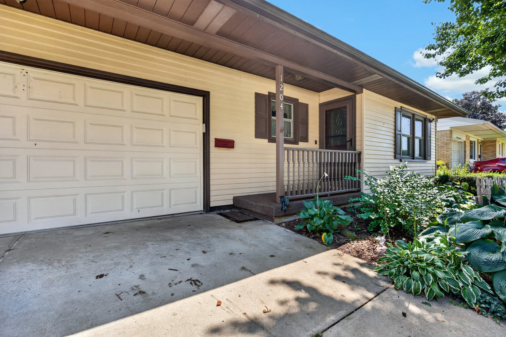 1204 Searle Drive