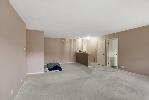 Tiny photo for 29W381 Emerald Green Drive #H, Warrenville, IL 60555 (MLS # 12791647)