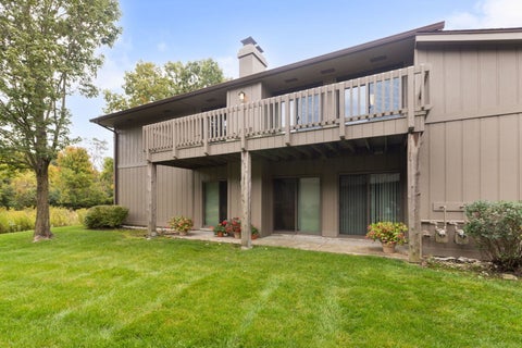 Photo of 29W381 Emerald Green Drive #H, Warrenville, IL 60555 (MLS # 12791647)