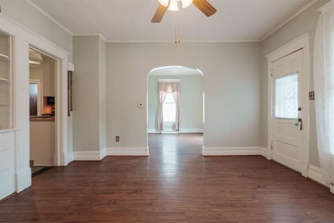 Tiny photo for 1405 W Mulberry Street, Bloomington, IL 61701 (MLS # 12433365)