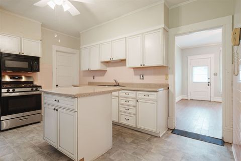 Tiny photo for 1405 W Mulberry Street, Bloomington, IL 61701 (MLS # 12433365)