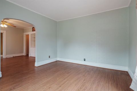 Tiny photo for 1405 W Mulberry Street, Bloomington, IL 61701 (MLS # 12433365)