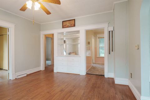 Tiny photo for 1405 W Mulberry Street, Bloomington, IL 61701 (MLS # 12433365)