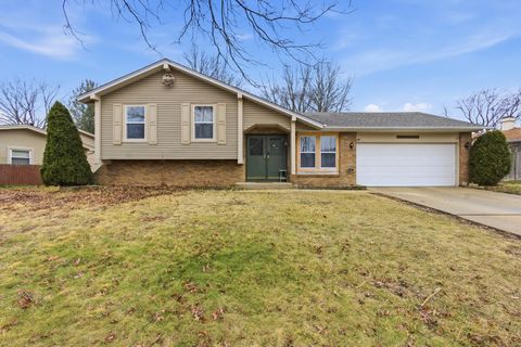 Photo of 1348 Sheffield Drive, Elgin, IL 60123 (MLS # 12584472)