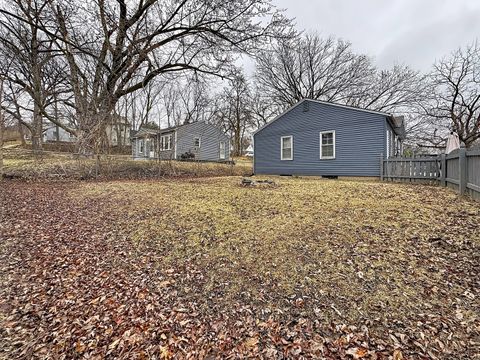 Tiny photo for 1404 Kirkwood Boulevard, Davenport, IA 52803 (MLS # 12590824)