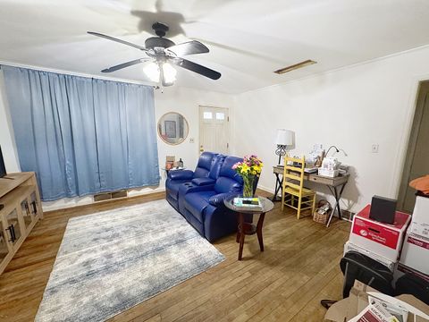 Tiny photo for 1404 Kirkwood Boulevard, Davenport, IA 52803 (MLS # 12590824)