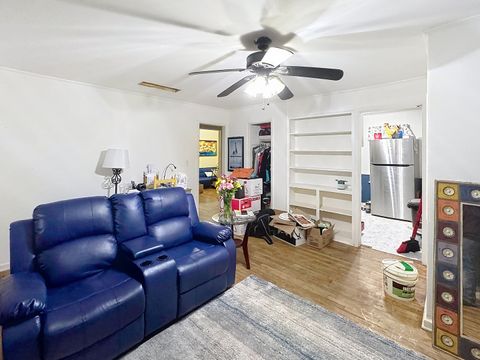 Tiny photo for 1404 Kirkwood Boulevard, Davenport, IA 52803 (MLS # 12590824)