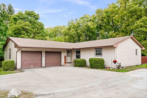 Tiny photo for 108 Cardinal Drive, Leroy, IL 61752 (MLS # 12482970)