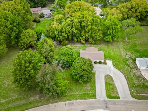 Tiny photo for 108 Cardinal Drive, Leroy, IL 61752 (MLS # 12482970)