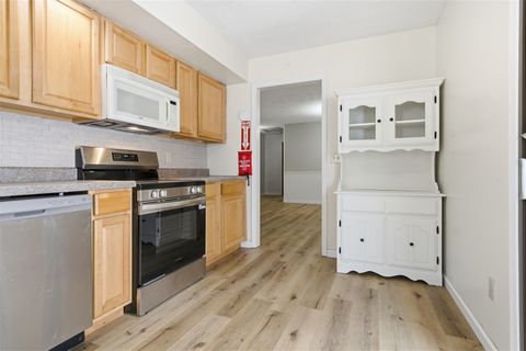 Tiny photo for 108 Cardinal Drive, Leroy, IL 61752 (MLS # 12482970)