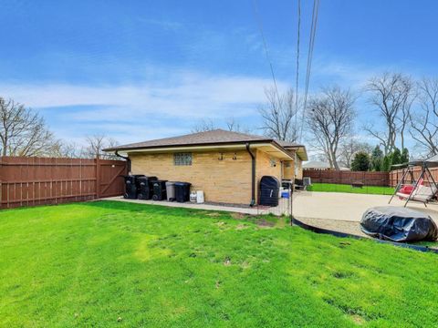 Tiny photo for 8124 W Courtland Avenue W, Harwood Heights, IL 60706 (MLS # 12614282)