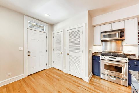 Tiny photo for 1734 W FOSTER Avenue #1, Chicago, IL 60640 (MLS # 12608494)