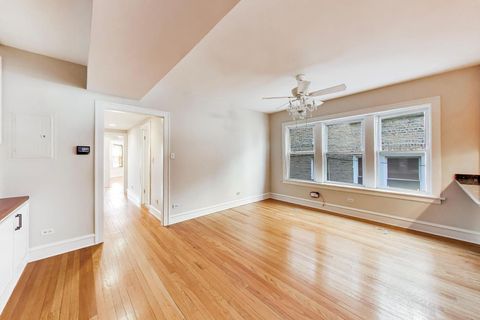 Tiny photo for 1734 W FOSTER Avenue #1, Chicago, IL 60640 (MLS # 12608494)