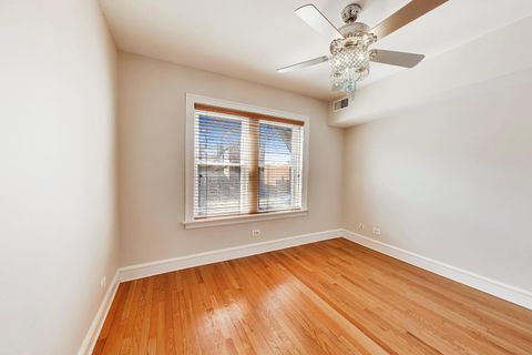 Tiny photo for 1734 W FOSTER Avenue #1, Chicago, IL 60640 (MLS # 12608494)