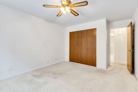 Tiny photo for 129 Acacia Circle #106E, Indian Head Park, IL 60525 (MLS # 12558071)