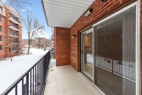 Tiny photo for 129 Acacia Circle #106E, Indian Head Park, IL 60525 (MLS # 12558071)