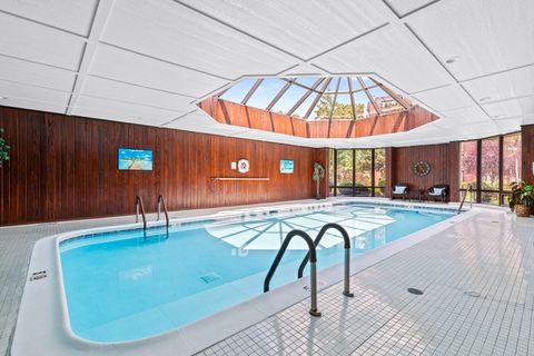 Tiny photo for 129 Acacia Circle #106E, Indian Head Park, IL 60525 (MLS # 12558071)