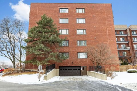 Tiny photo for 129 Acacia Circle #106E, Indian Head Park, IL 60525 (MLS # 12558071)