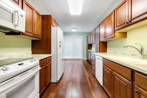 Tiny photo for 129 Acacia Circle #106E, Indian Head Park, IL 60525 (MLS # 12558071)