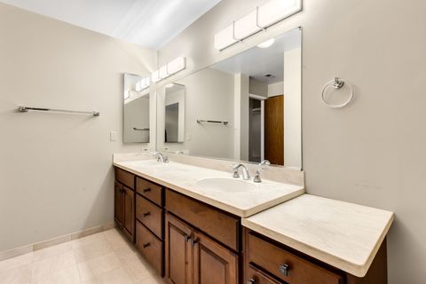 Tiny photo for 129 Acacia Circle #106E, Indian Head Park, IL 60525 (MLS # 12558071)