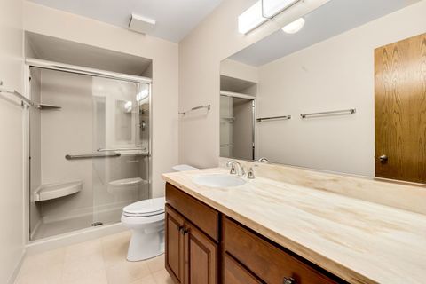 Tiny photo for 129 Acacia Circle #106E, Indian Head Park, IL 60525 (MLS # 12558071)