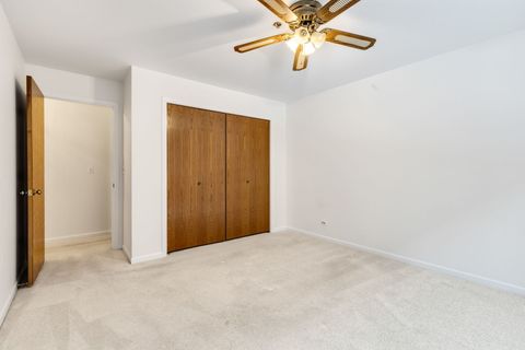 Tiny photo for 129 Acacia Circle #106E, Indian Head Park, IL 60525 (MLS # 12558071)