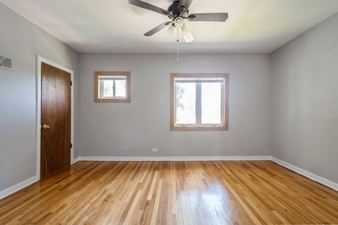 Tiny photo for 1718 Hovland Court, Evanston, IL 60201 (MLS # 12463934)