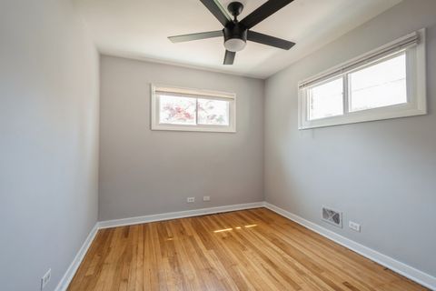 Tiny photo for 1718 Hovland Court, Evanston, IL 60201 (MLS # 12463934)