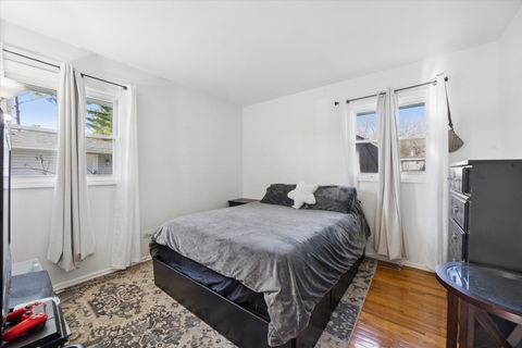 Tiny photo for 4709 William Street, McHenry, IL 60051 (MLS # 12606998)