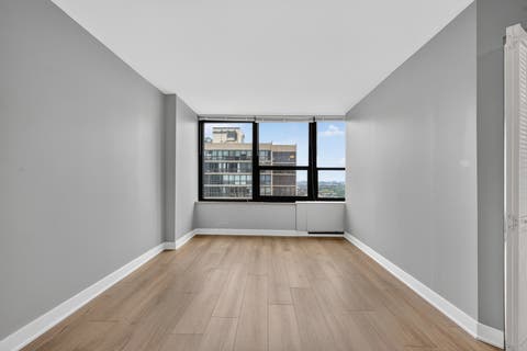 Tiny photo for 1560 N Sandburg Terrace #1905J, Chicago, IL 60610 (MLS # 12703523)