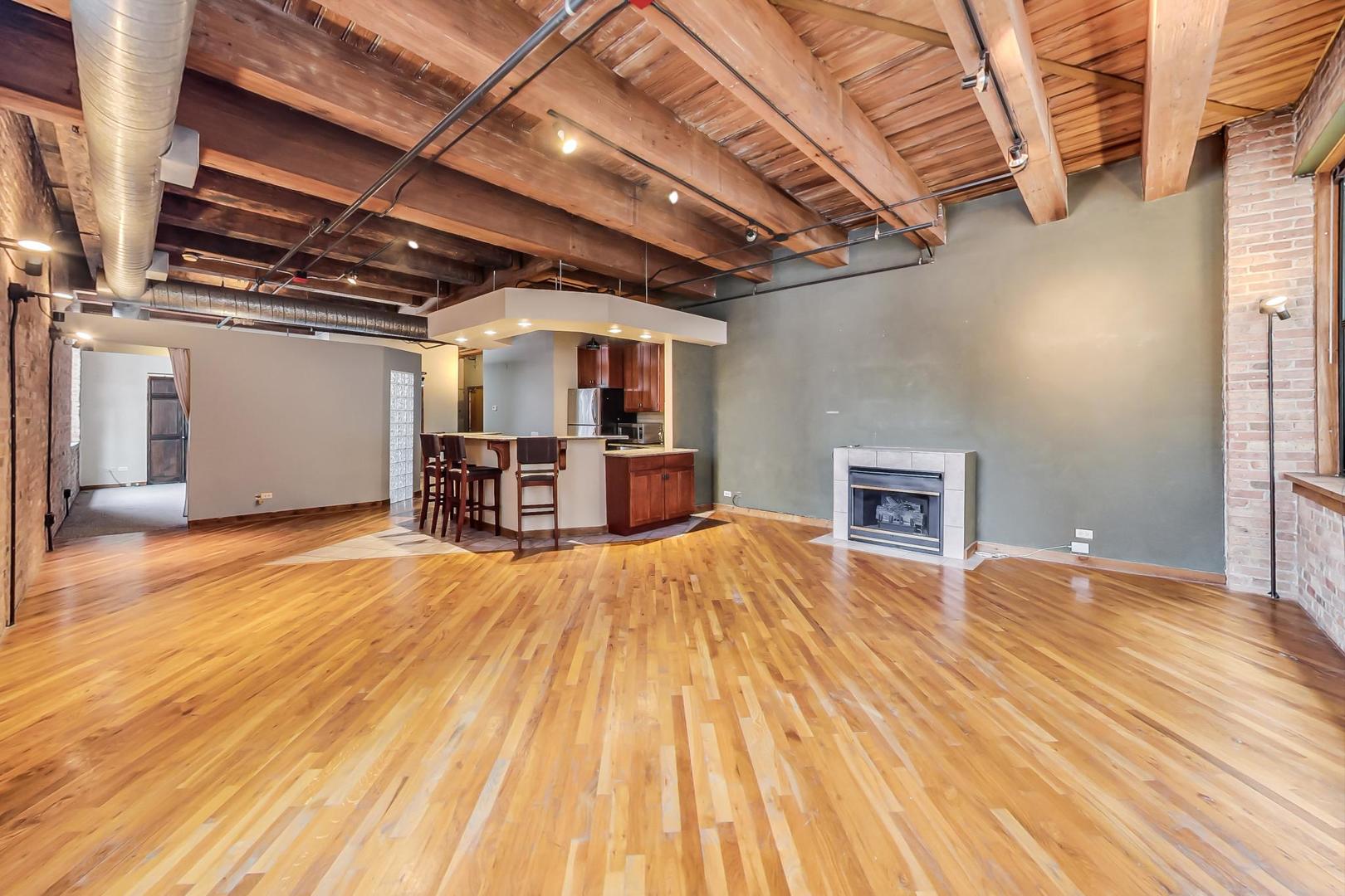 732 S Financial Place 614