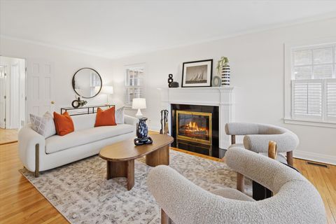 Tiny photo for 1620 Washington Avenue, Wilmette, IL 60091 (MLS # 12604897)