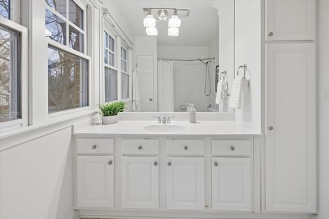 Tiny photo for 1620 Washington Avenue, Wilmette, IL 60091 (MLS # 12604897)