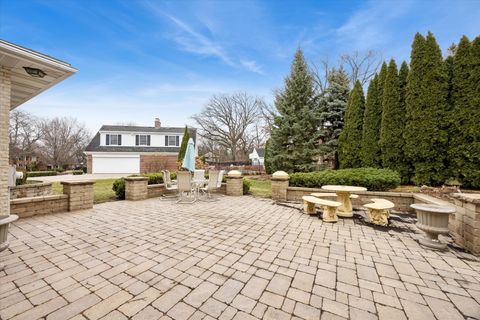 Tiny photo for 28 Concord Drive, Oak Brook, IL 60523 (MLS # 12515060)