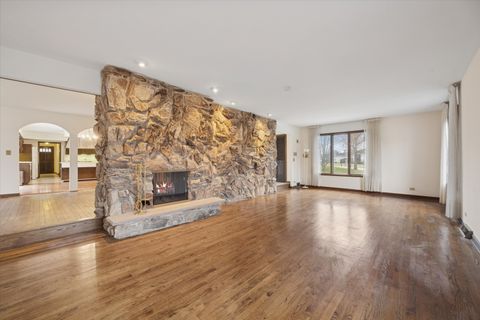 Tiny photo for 28 Concord Drive, Oak Brook, IL 60523 (MLS # 12515060)