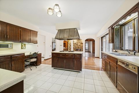 Tiny photo for 28 Concord Drive, Oak Brook, IL 60523 (MLS # 12515060)