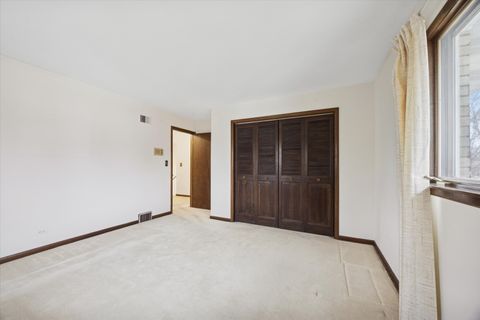 Tiny photo for 28 Concord Drive, Oak Brook, IL 60523 (MLS # 12515060)