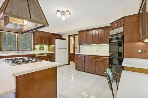 Tiny photo for 28 Concord Drive, Oak Brook, IL 60523 (MLS # 12515060)