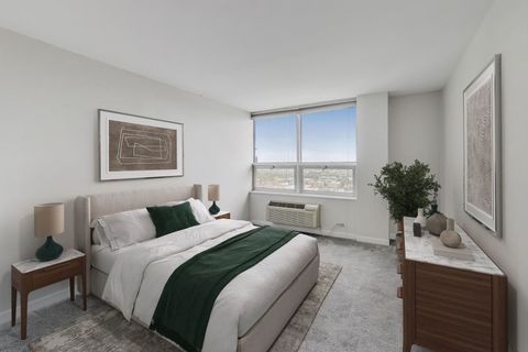 Tiny photo for 5733 N Sheridan Road #23B, Chicago, IL 60660 (MLS # 12558222)